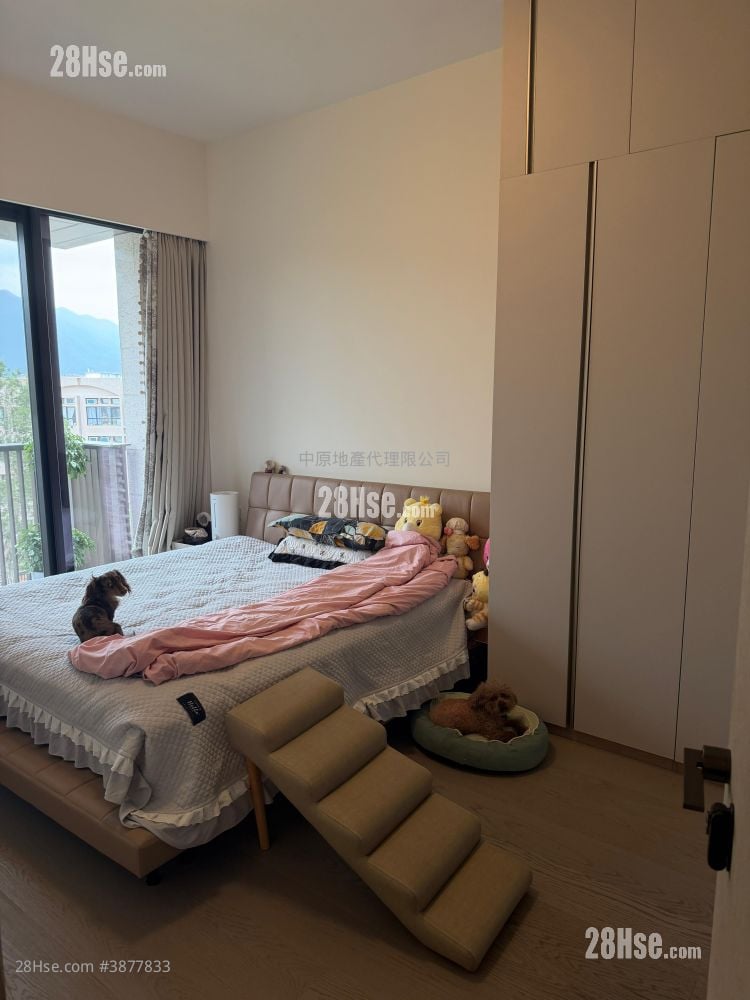 Villa Lucca Sell 3 Bedrooms 1,187 ft²