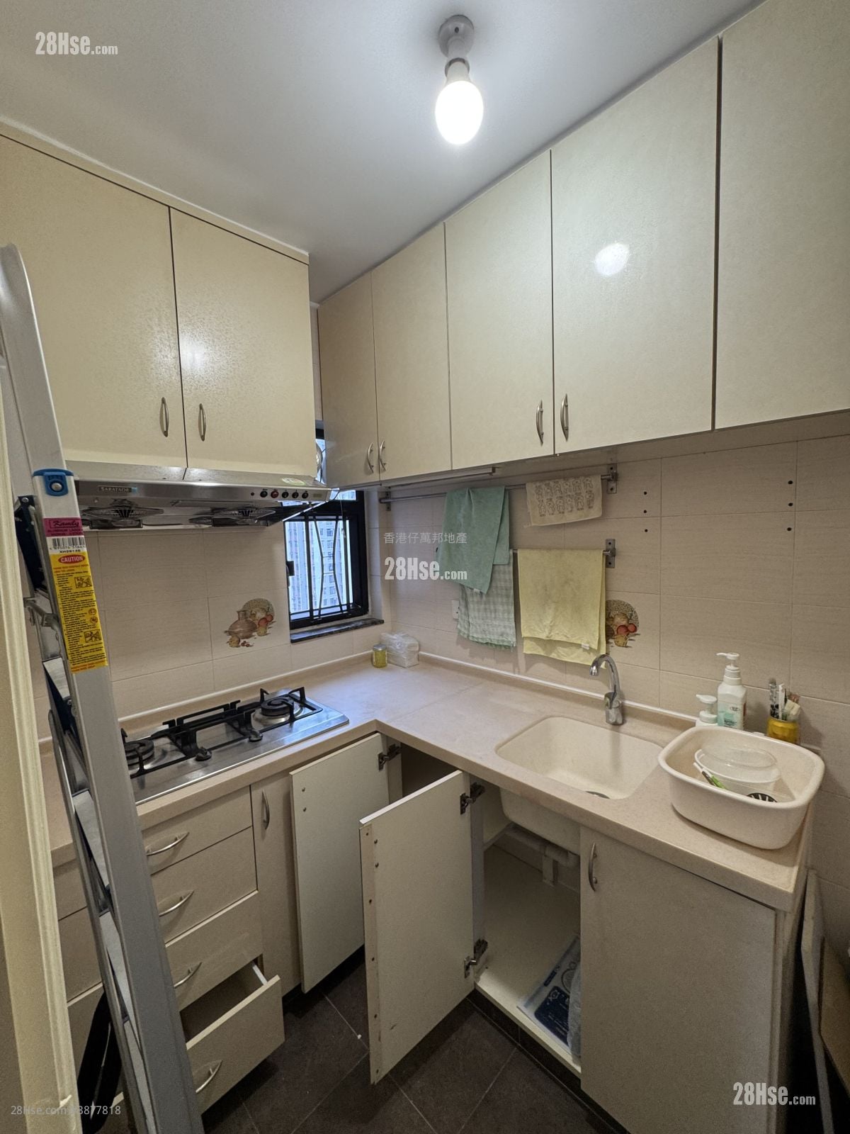 Comfort Centre Rental 3 Bedrooms , 1 Bathroom 511 ft²