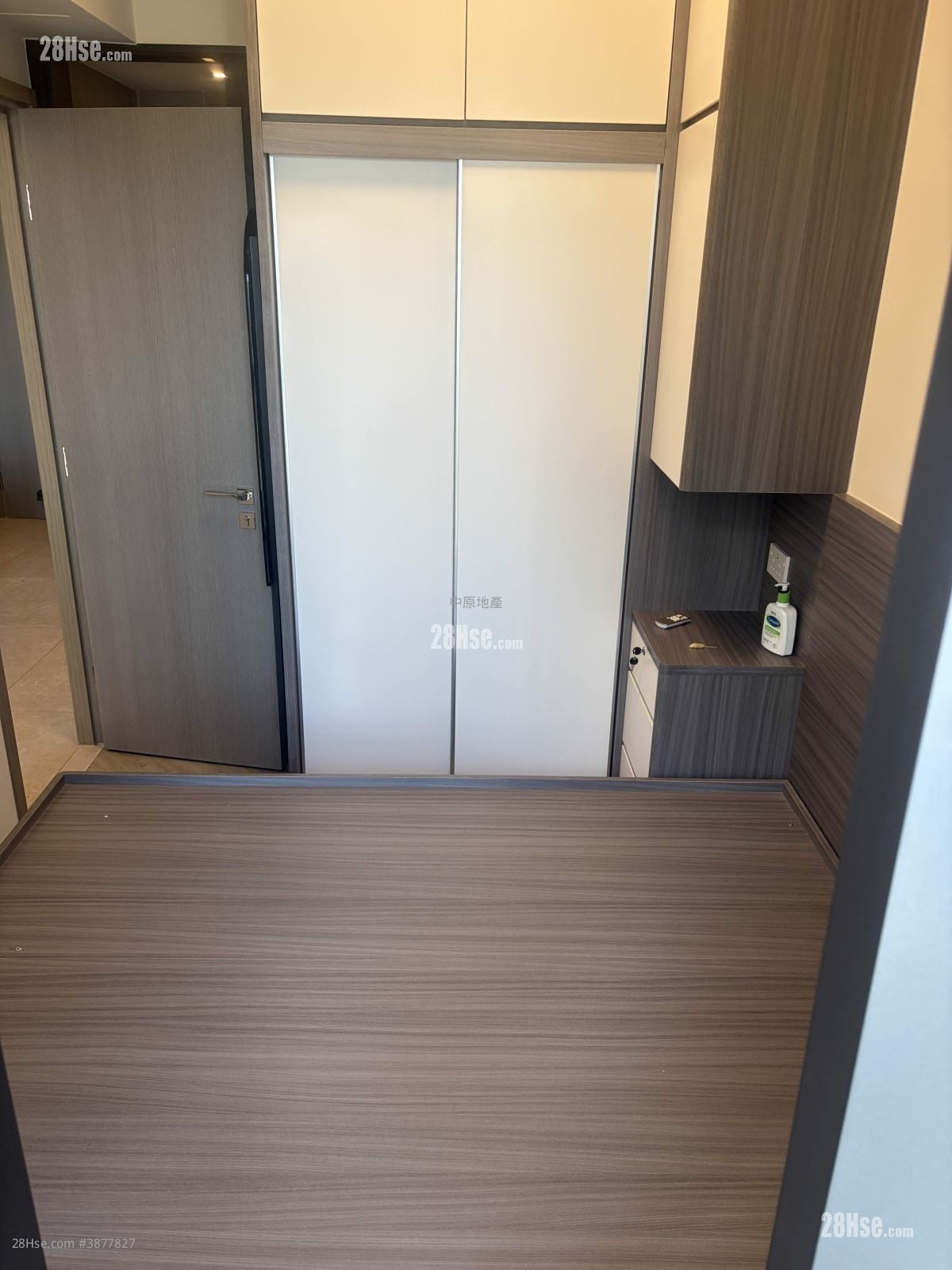 Novo Land Rental 2 Bedrooms , 1 Bathroom 448 ft²