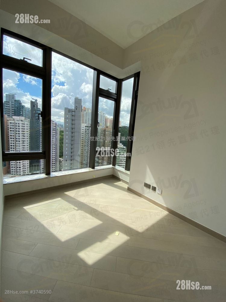 The Vantage Sell 2 Bedrooms , 1 Bathroom 381 ft²