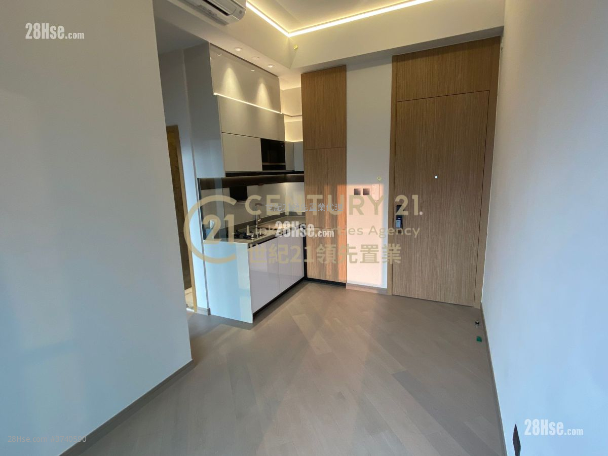 The Vantage Sell 2 Bedrooms , 1 Bathroom 381 ft²
