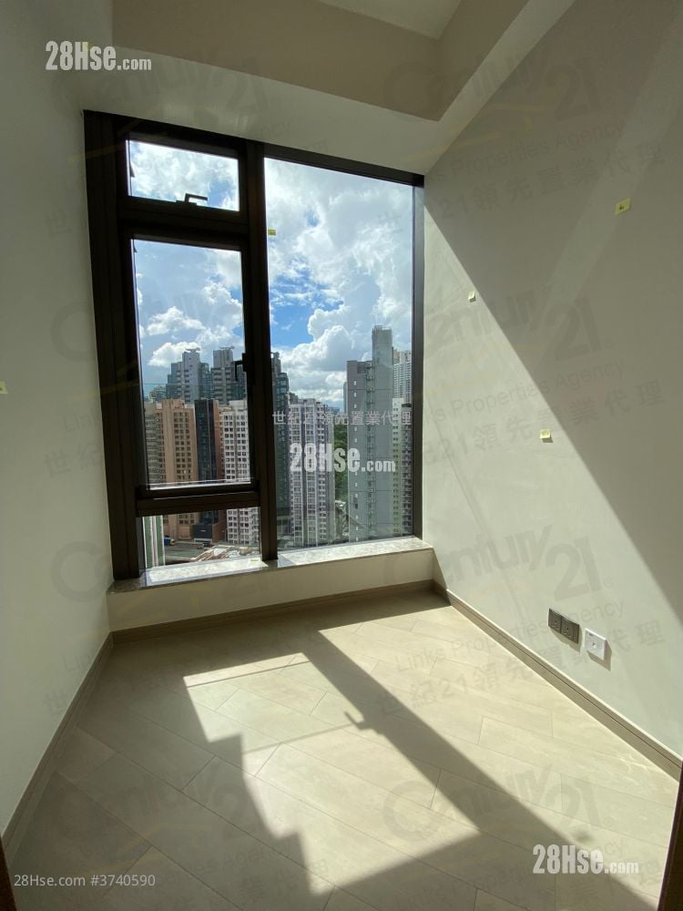 The Vantage Sell 2 Bedrooms , 1 Bathroom 381 ft²