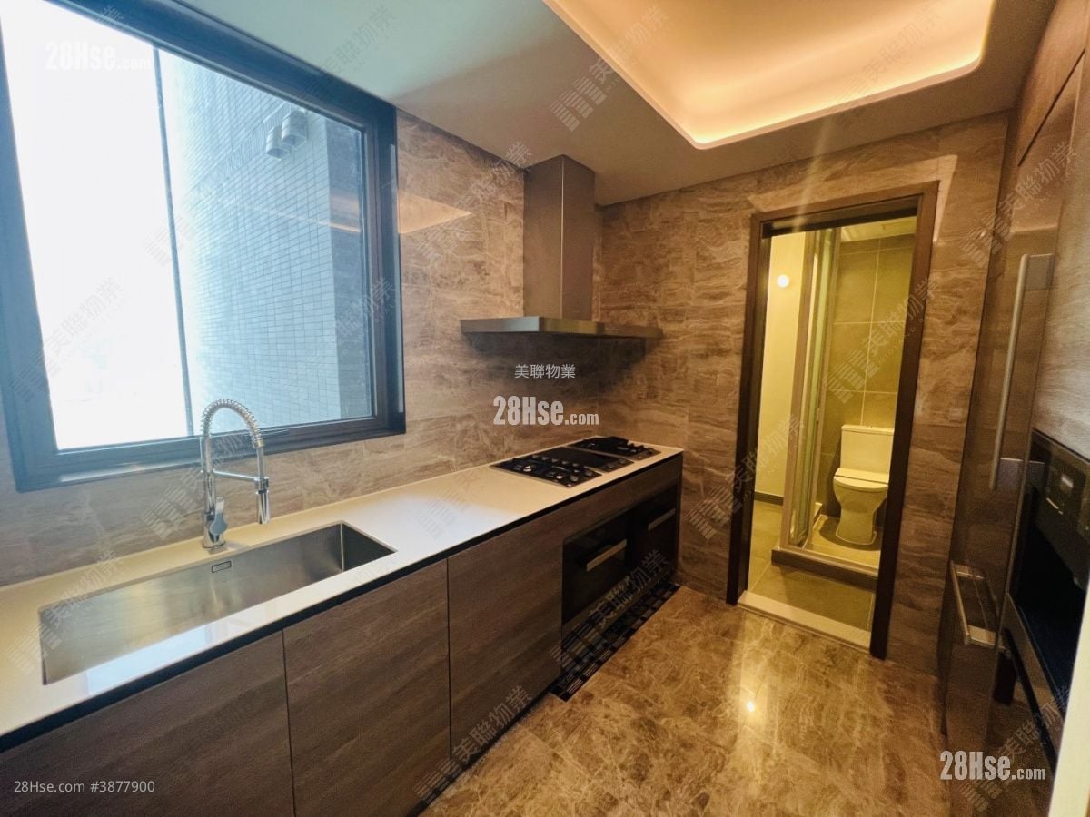 Lp10 Sell 4 Bedrooms 1,205 ft²