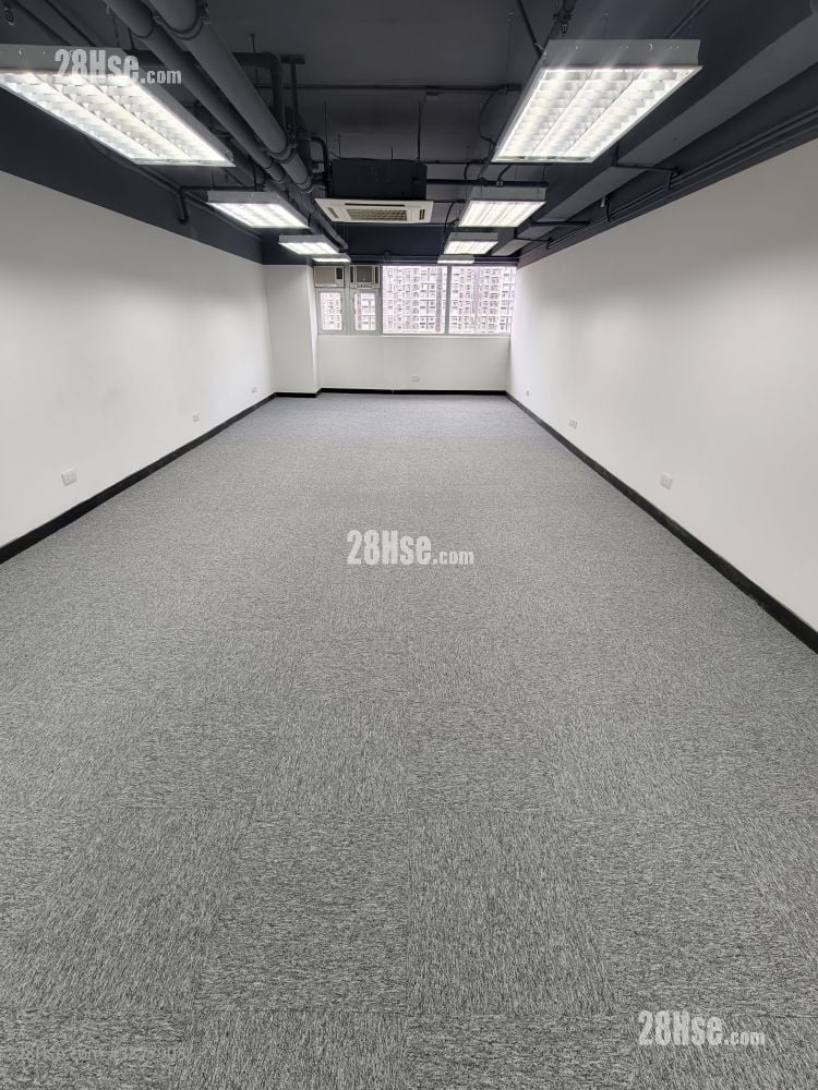 Liven House Rental 566 ft²