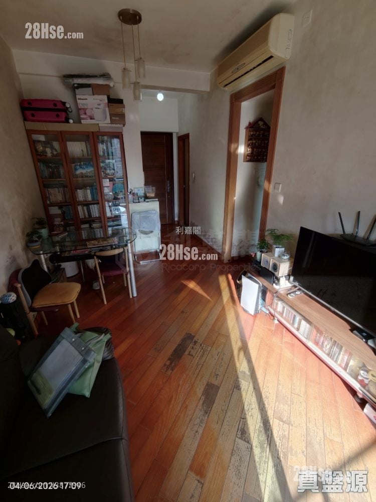 Noble Hill Sell 2 Bedrooms , 1 Bathroom 503 ft²