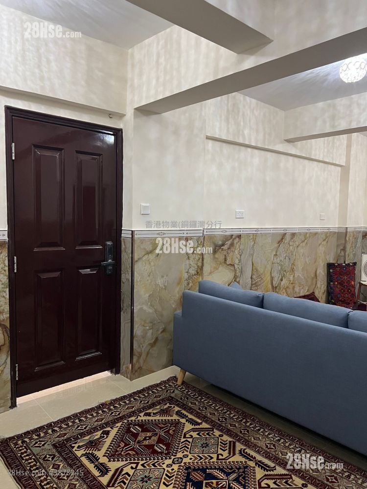 Golden Jubilee House Rental 3 Bedrooms , 1 Bathroom 602 ft²