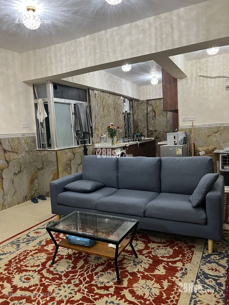 Golden Jubilee House Rental 3 Bedrooms , 1 Bathroom 602 ft²