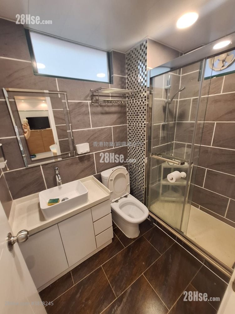 Golden Jubilee House Rental 3 Bedrooms , 1 Bathroom 602 ft²