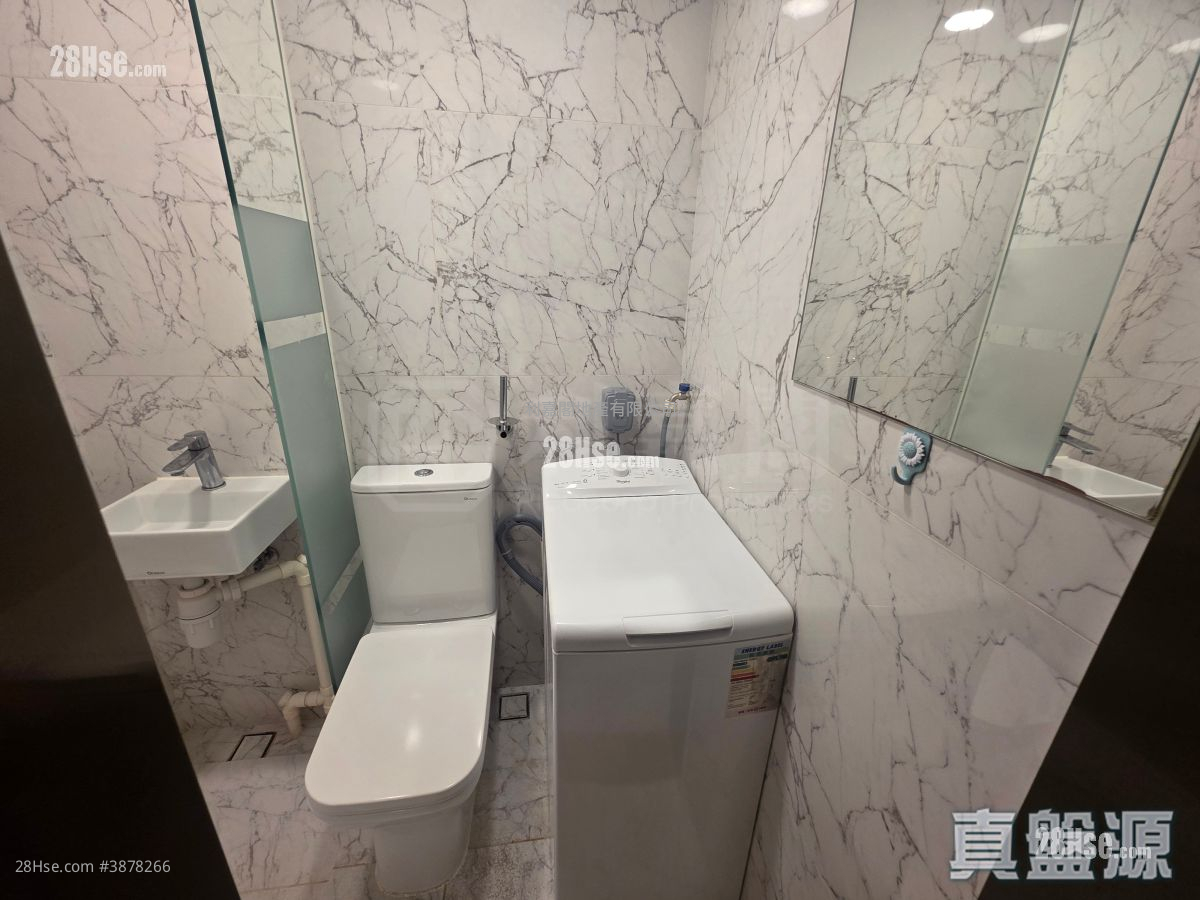 Ava61 Sell Studio , 1 Bathroom 150 ft²