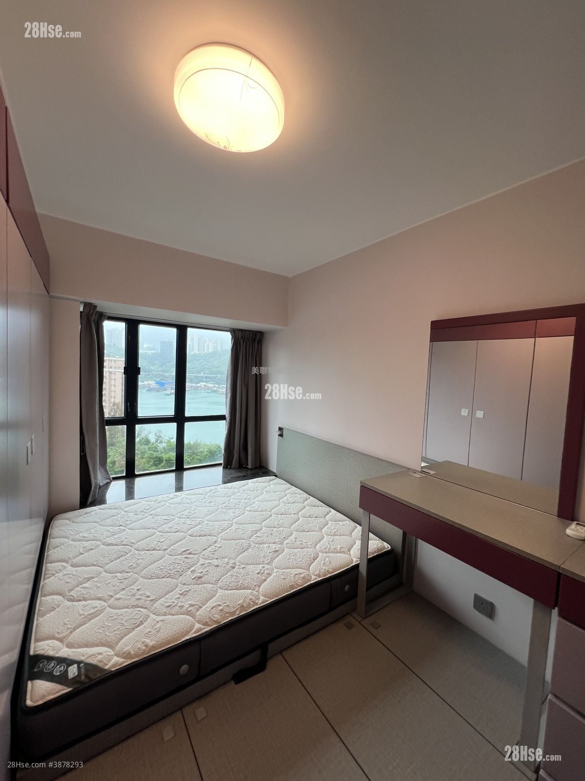 master room: Hanley Villa Sell 3 Bedrooms , 2 Bathrooms 593 ft²