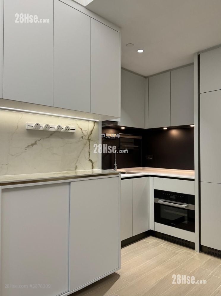 One Innovale Sell 2 Bedrooms , 1 Bathroom 374 ft²