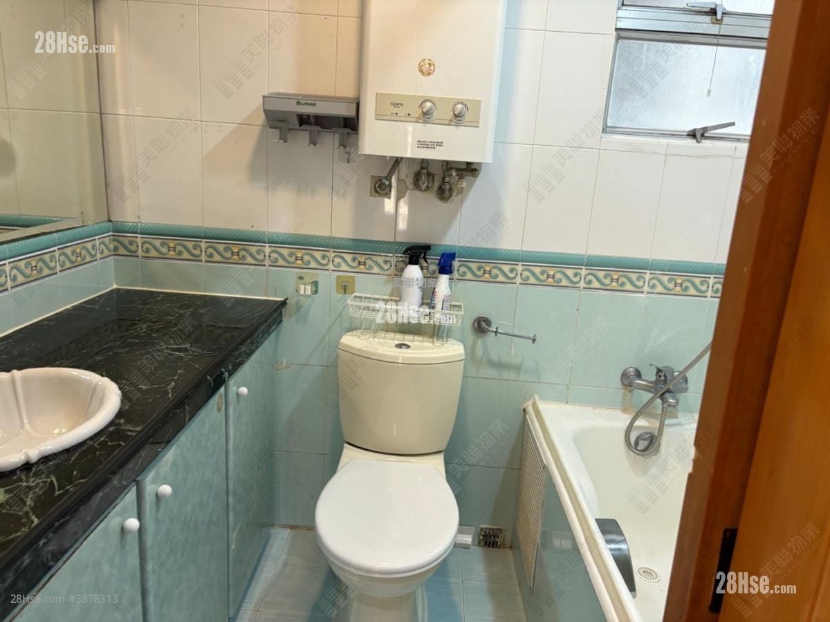 Sceneway Garden Sell 2 Bedrooms , 1 Bathroom 537 ft²