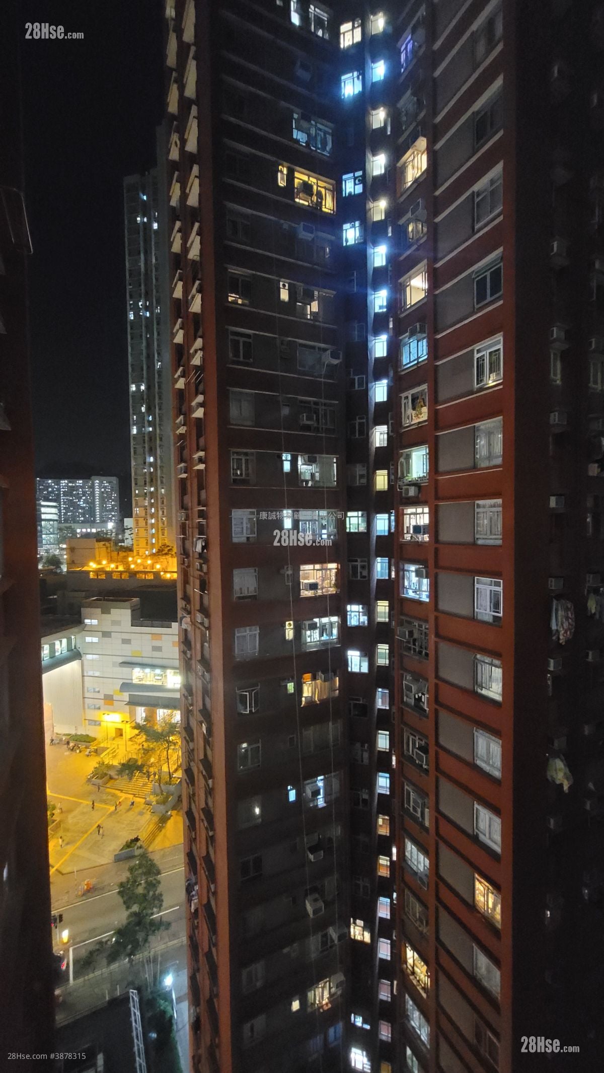Hong Tin Court Sell 2 Bedrooms , 1 Bathroom 420 ft²