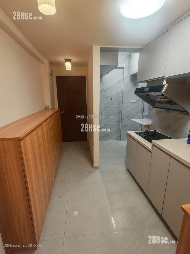 Hung Fuk Building Rental 2 Bedrooms , 1 Bathroom 446 ft²