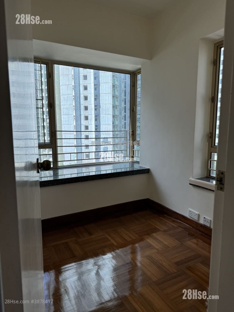 La Cite Noble Sell 2 Bedrooms , 1 Bathroom 378 ft²