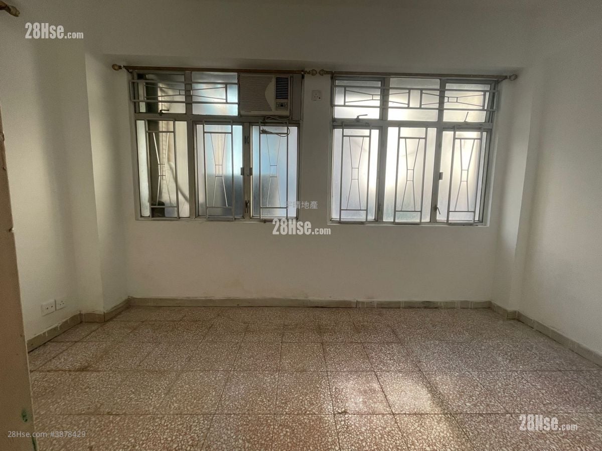 Kam Fu Building Sell 2 Bedrooms , 1 Bathroom 247 ft²