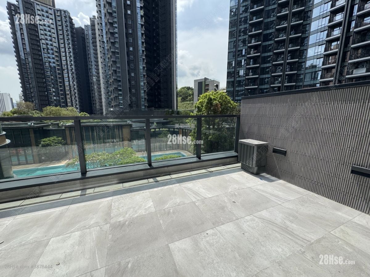 Onmantin Rental 3 Bedrooms , 2 Bathrooms 846 ft²