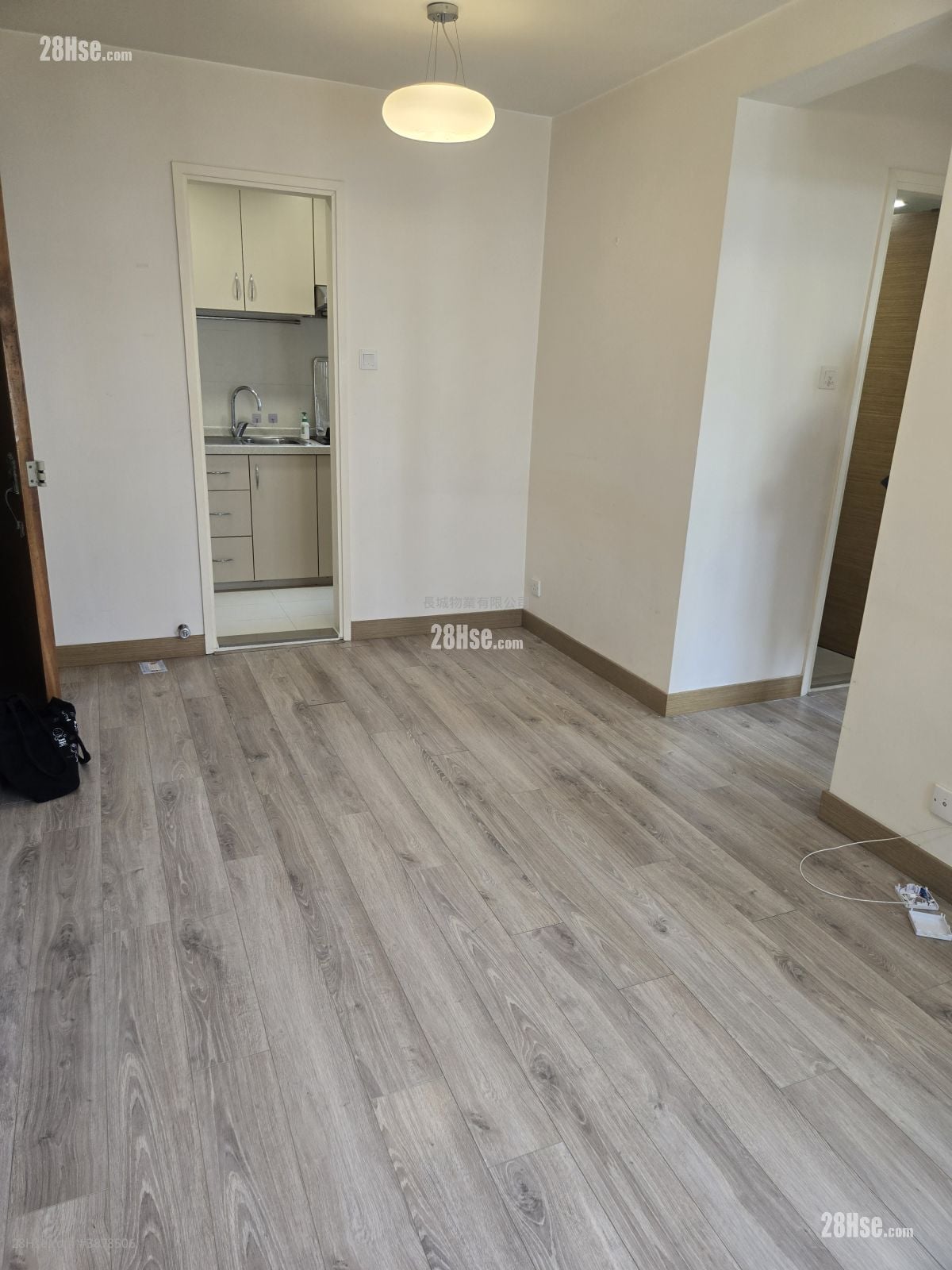 Nan Fung Sun Chuen Rental 2 Bedrooms , 1 Bathroom 391 ft²