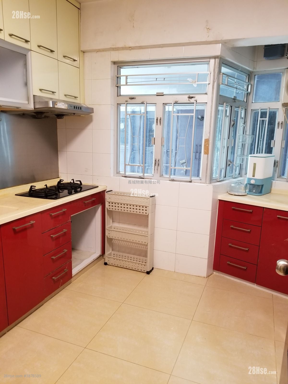 Bo Fung Gardens Rental 3 Bedrooms , 2 Bathrooms 822 ft²