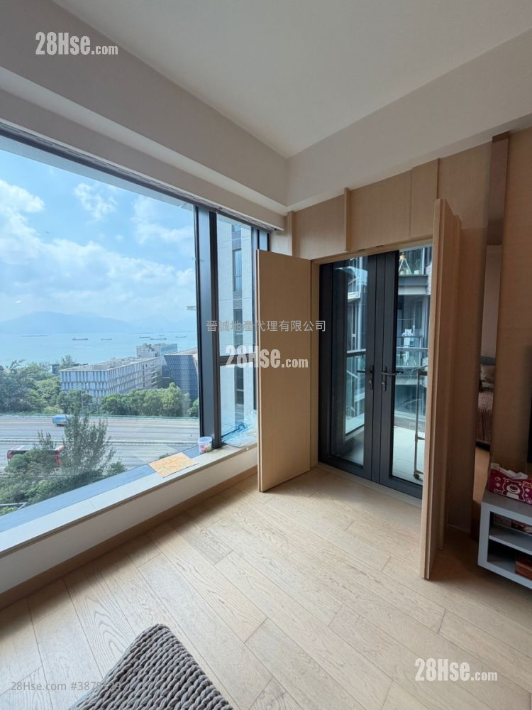 The Bloomsway Sell 4 Bedrooms , 3 Bathrooms 892 ft²