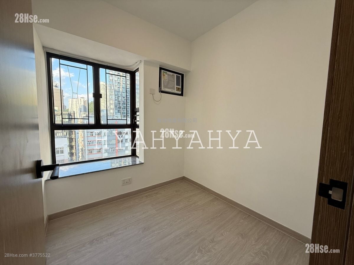 Centenary Mansion Rental 2 Bedrooms , 1 Bathroom 397 ft²