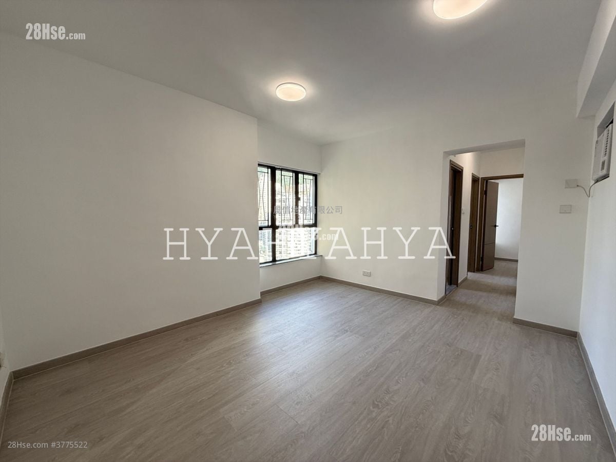 Centenary Mansion Rental 2 Bedrooms , 1 Bathroom 397 ft²