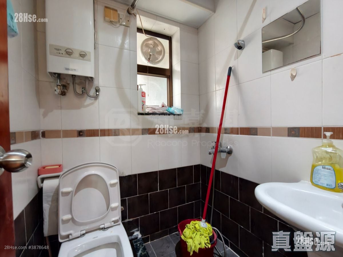 Tai Ping Estate Sell 2 Bedrooms , 1 Bathroom 439 ft²