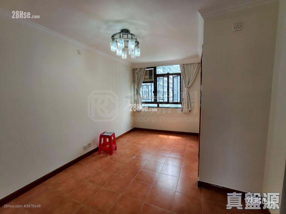 Tai Ping Estate Sell 2 Bedrooms , 1 Bathroom 439 ft²