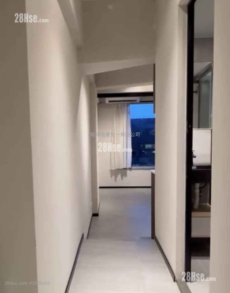 Windsor Mansion Rental 1 Bedroom , 1 Bathroom 170 ft²