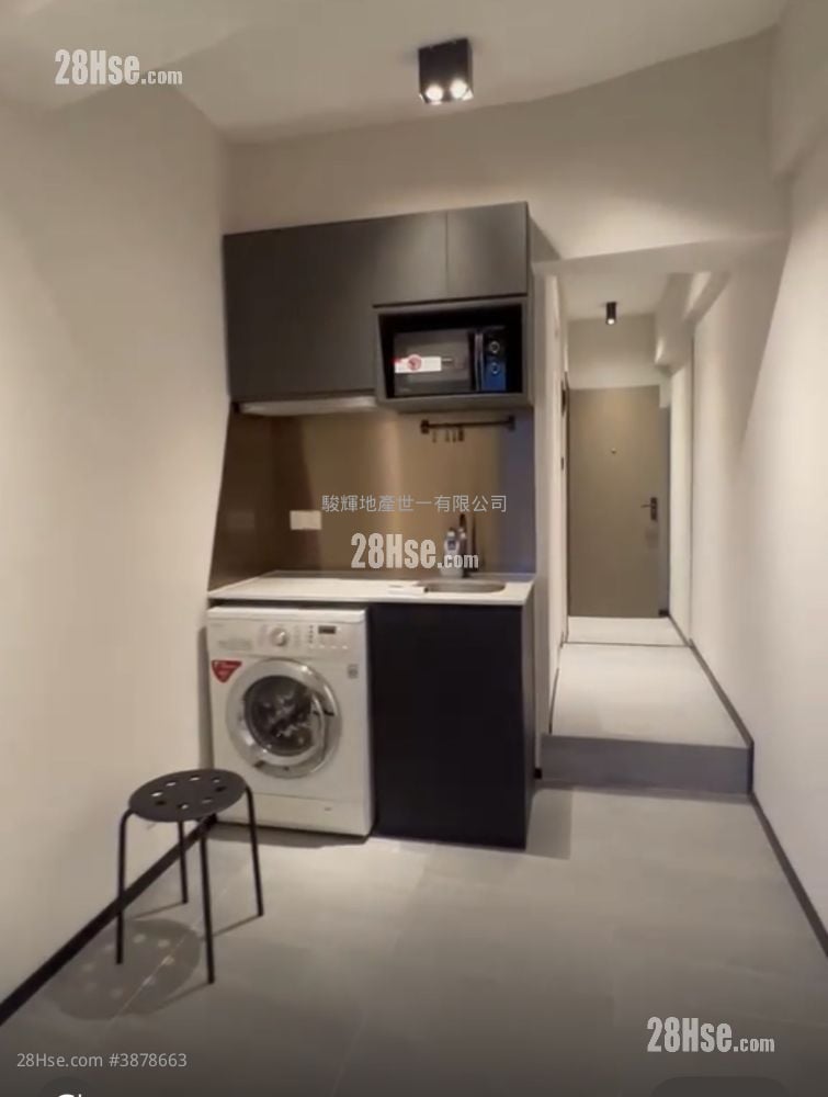 Windsor Mansion Rental 1 Bedroom , 1 Bathroom 170 ft²