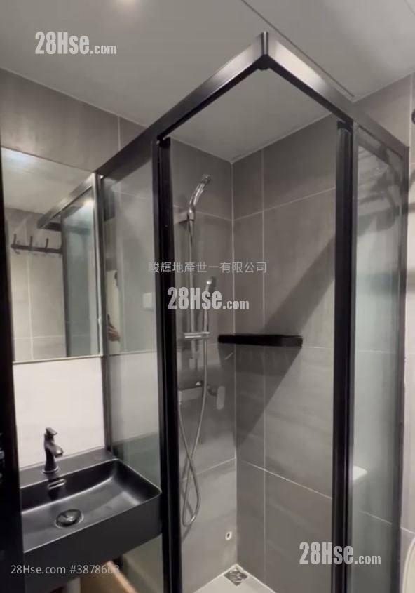 Windsor Mansion Rental 1 Bedroom , 1 Bathroom 170 ft²