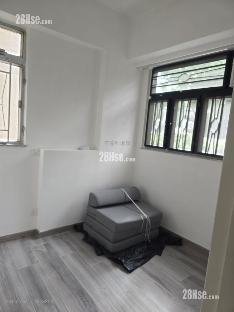 Hung Lee Building Sell 1 Bedroom , 1 Bathroom 286 ft²
