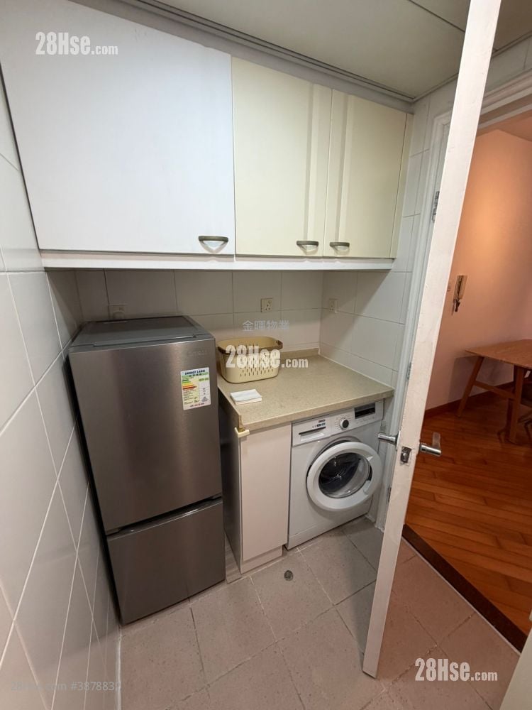 The Bonham Mansion Rental 2 Bedrooms , 1 Bathroom 431 ft²