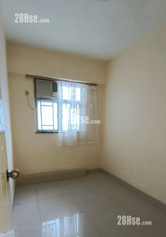 Bell House Rental 2 Bedrooms 470 ft²