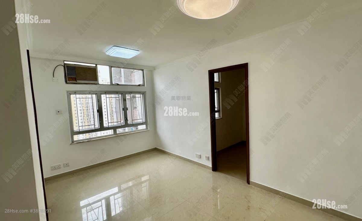 Siu Lun Court Sell 2 Bedrooms 401 ft²