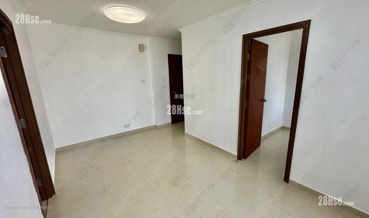 Siu Lun Court Sell 2 Bedrooms 401 ft²