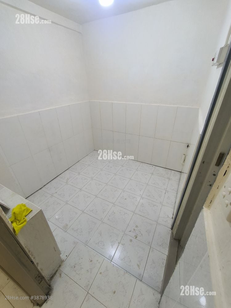 Kai San Mansion Rental 260 ft²