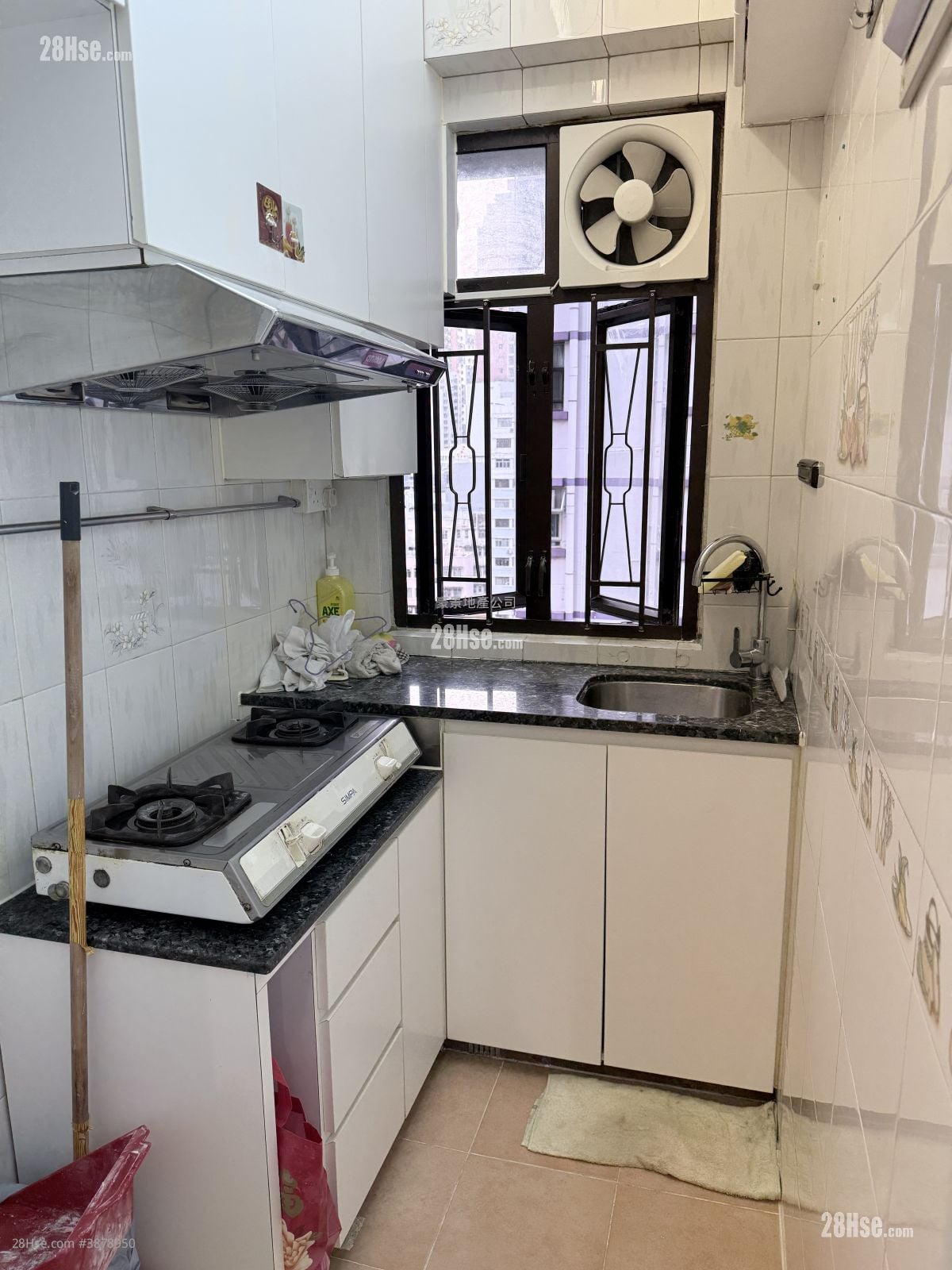 True Light Building Rental 2 Bedrooms , 1 Bathroom 417 ft²