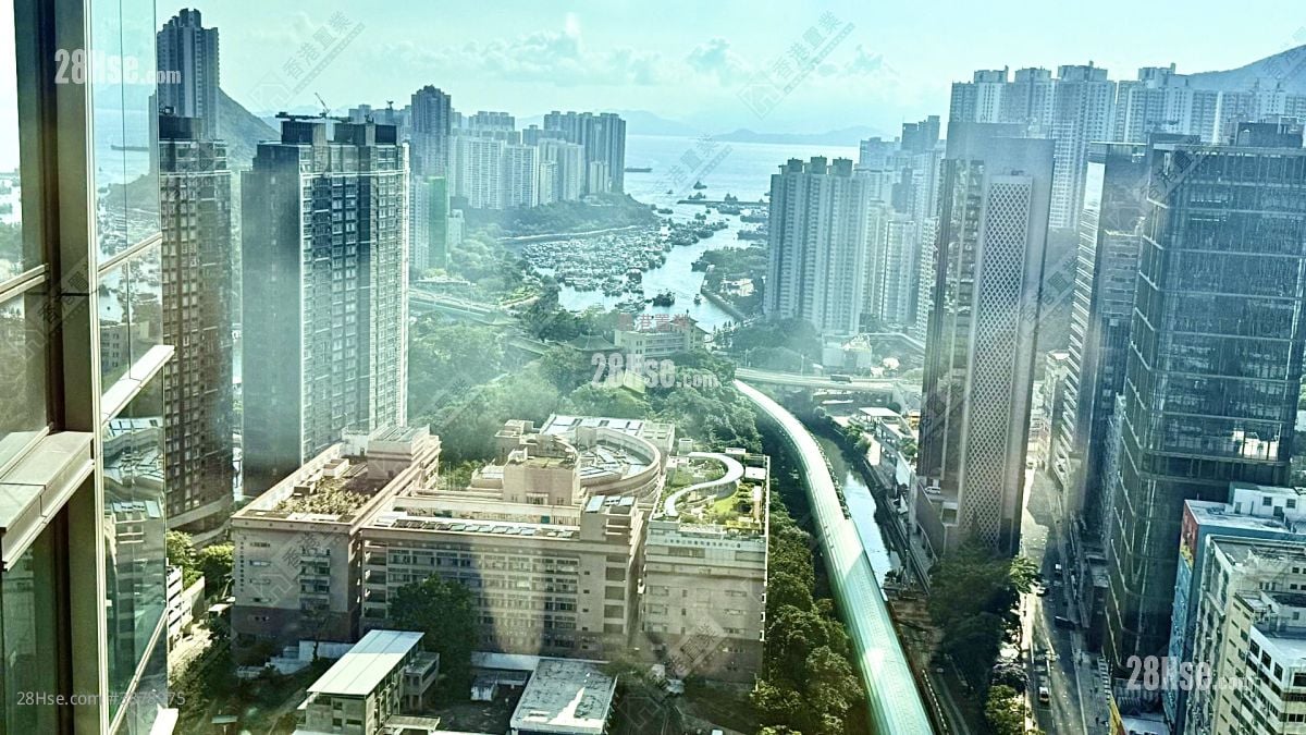 港岛南岸 售盘 3 房 , 2 浴室 728 平方尺