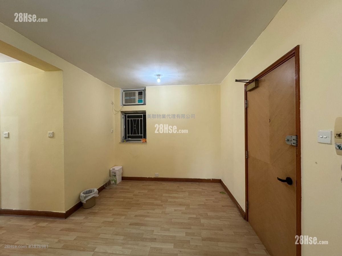 Discovery Park Rental 2 Bedrooms , 1 Bathroom 477 ft²