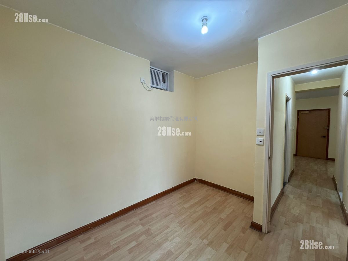 Discovery Park Rental 2 Bedrooms , 1 Bathroom 477 ft²