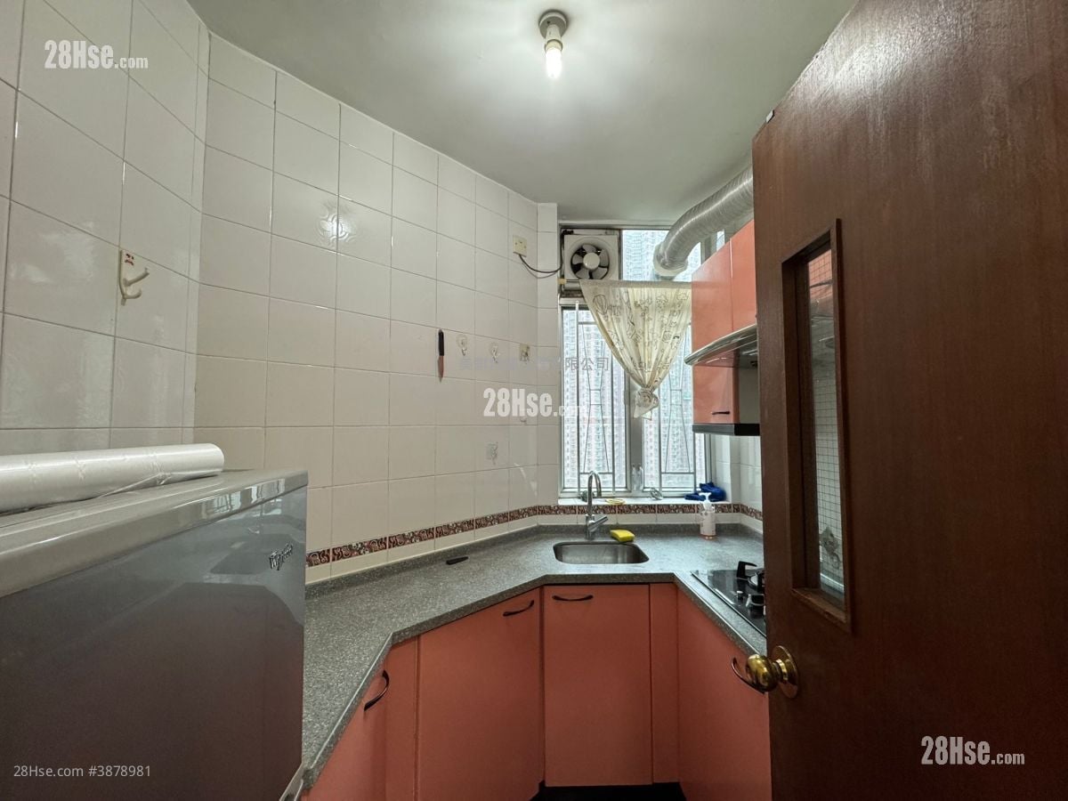 Discovery Park Rental 2 Bedrooms , 1 Bathroom 477 ft²