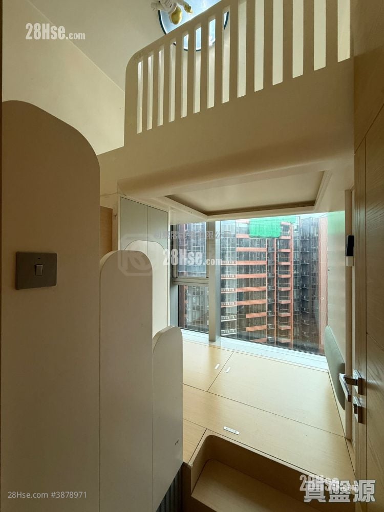 Mayfair By The Sea 8 Sell 3 Bedrooms , 2 Bathrooms 677 ft²
