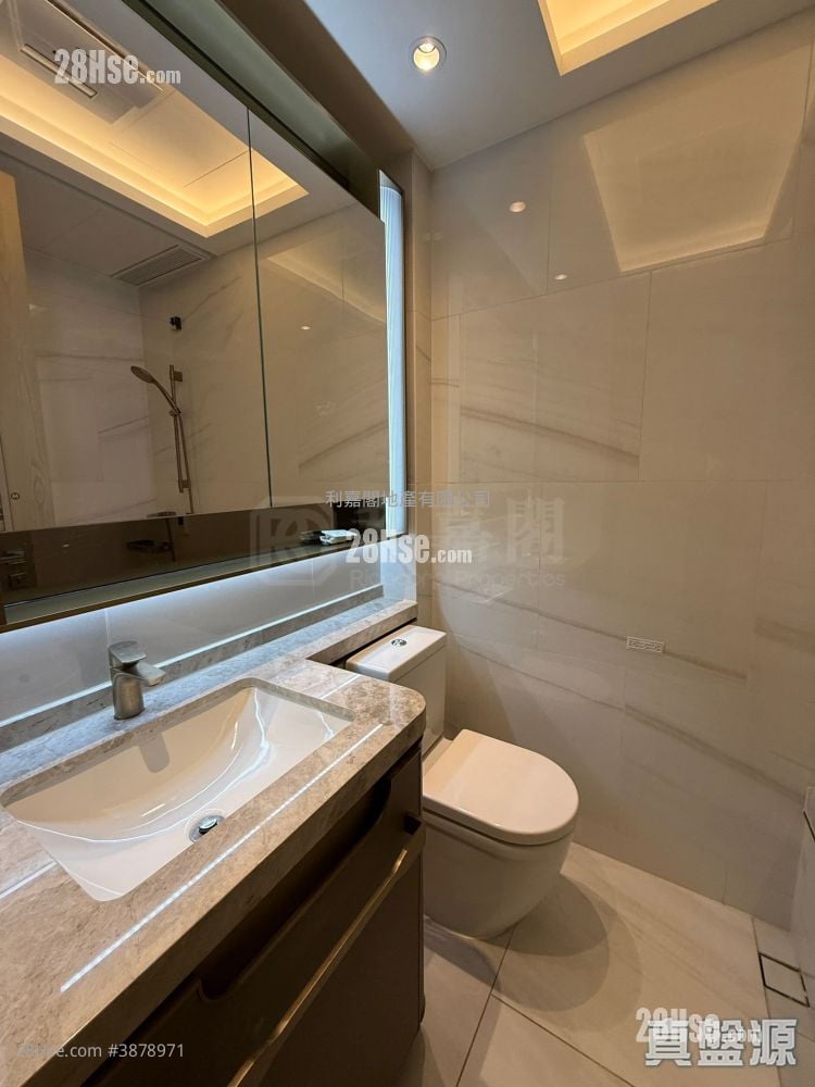 Mayfair By The Sea 8 Sell 3 Bedrooms , 2 Bathrooms 677 ft²