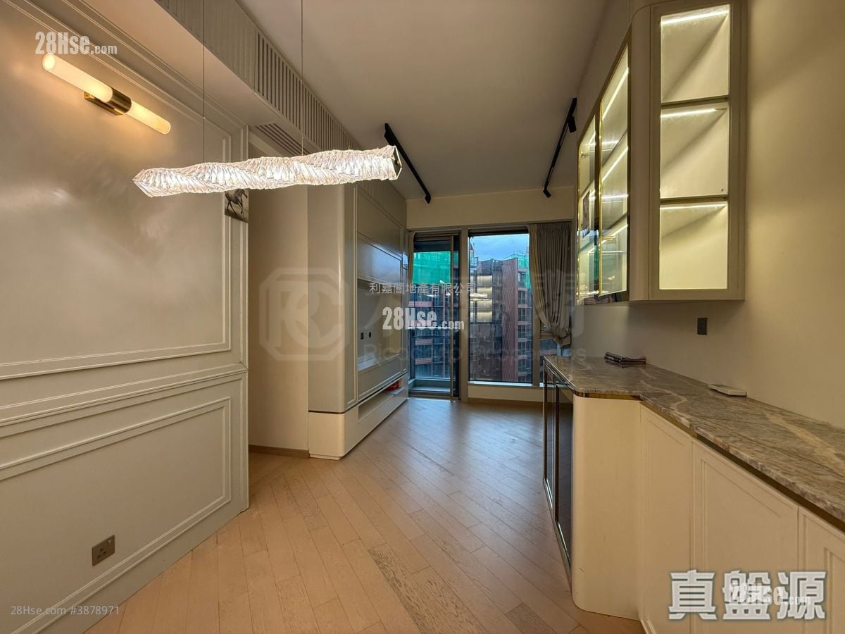Mayfair By The Sea 8 Sell 3 Bedrooms , 2 Bathrooms 677 ft²