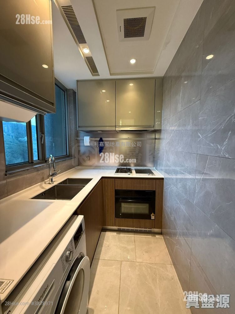 Mayfair By The Sea 8 Sell 3 Bedrooms , 2 Bathrooms 677 ft²