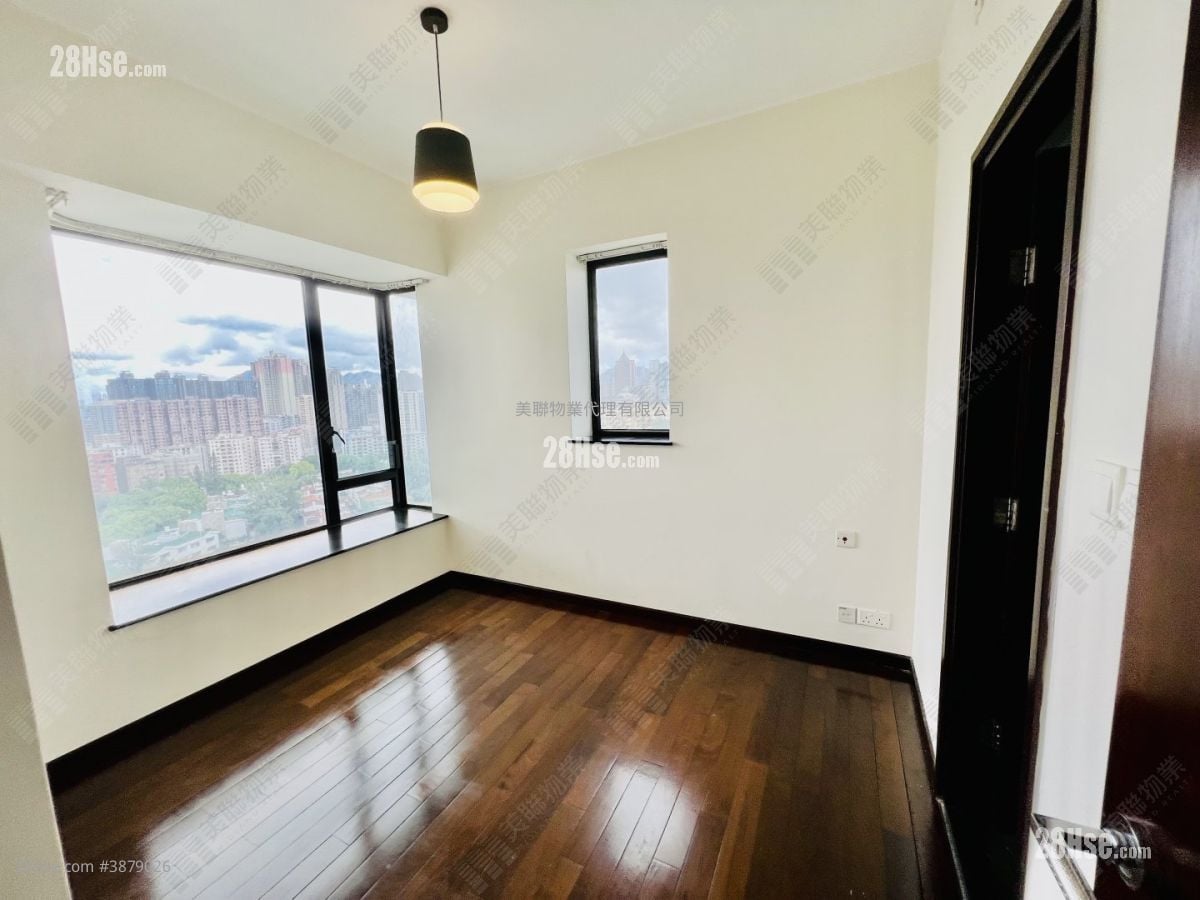 Sky Garden Sell 2 Bedrooms , 2 Bathrooms 640 ft²