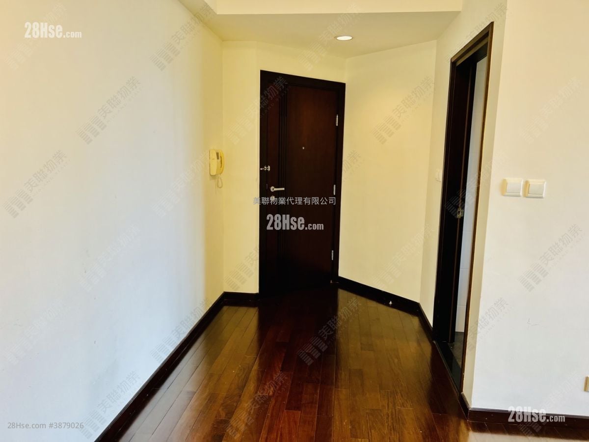 Sky Garden Sell 2 Bedrooms , 2 Bathrooms 640 ft²