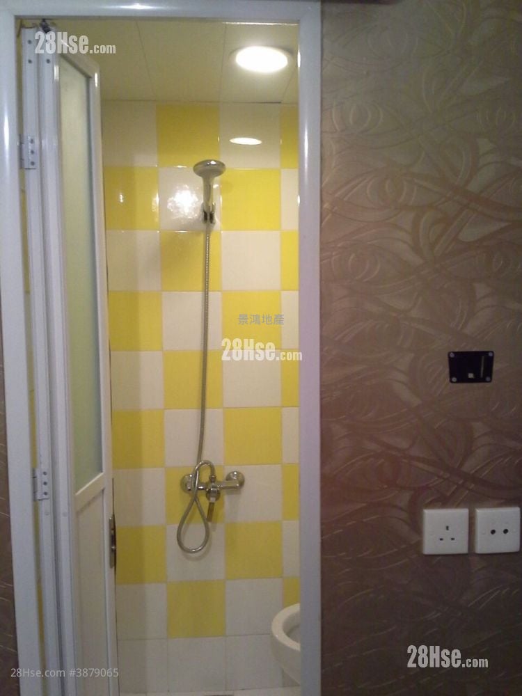 New Lucky House Sell 4 Bedrooms 605 ft²