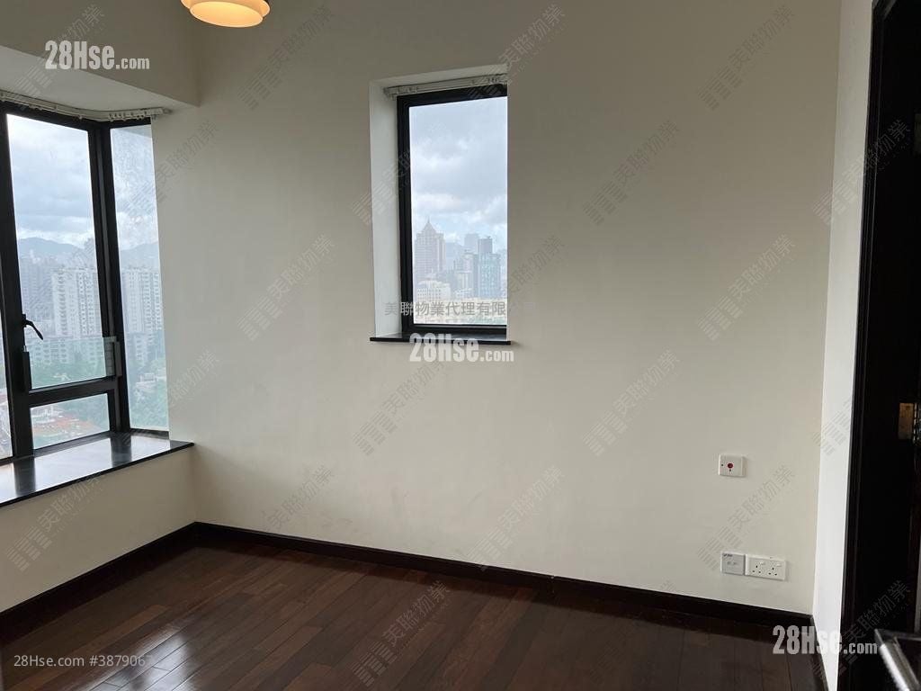 Sky Garden Sell 2 Bedrooms , 2 Bathrooms 640 ft²